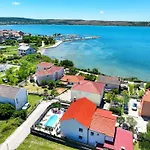 Feliks * Ljubac (Zadar)