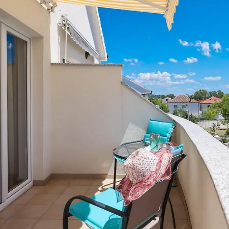 Feliks וילה Ljubač