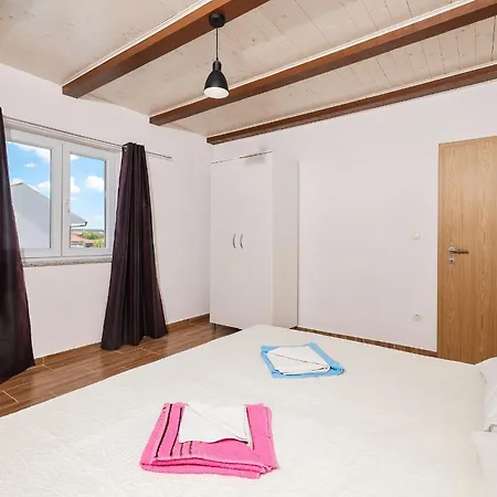 וילה Feliks Ljubač