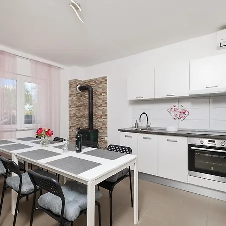Feliks Apartamento