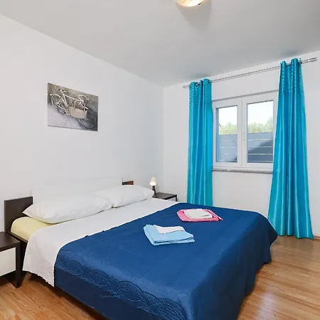 Feliks Apartamento *